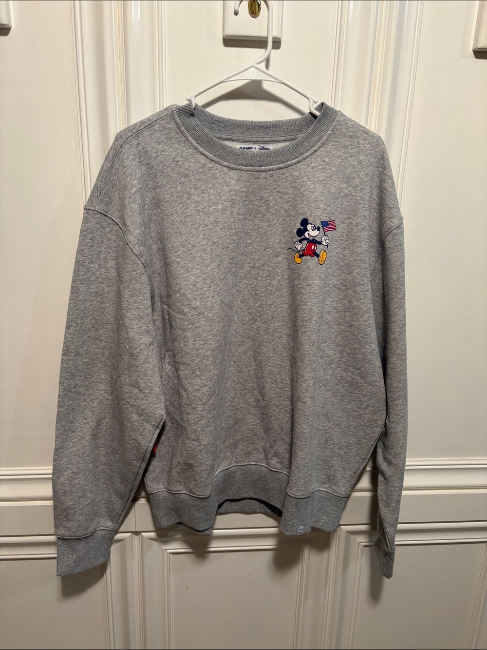 Vintage Disney Gray Crewneck Sweatshirt with Mickey and USA Flag